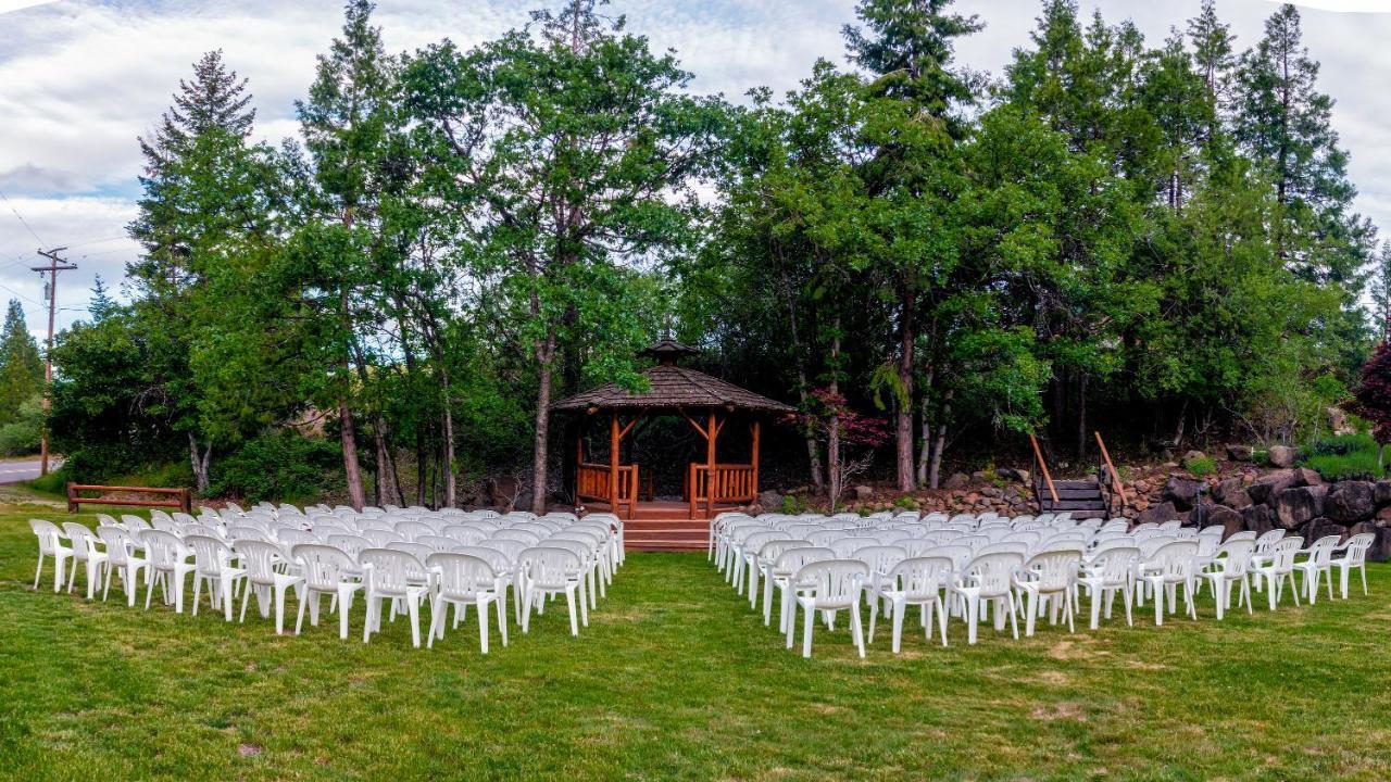 Callahan'S Mountain Lodge Ashland Exterior photo