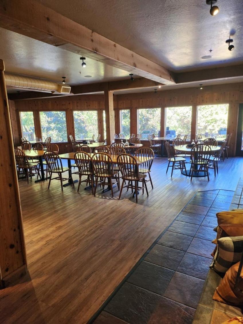 Callahan'S Mountain Lodge Ashland Exterior photo